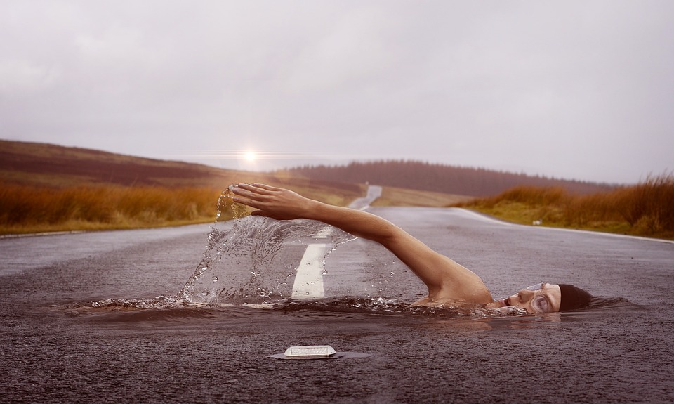 Swimming across the Gulf of Mexico